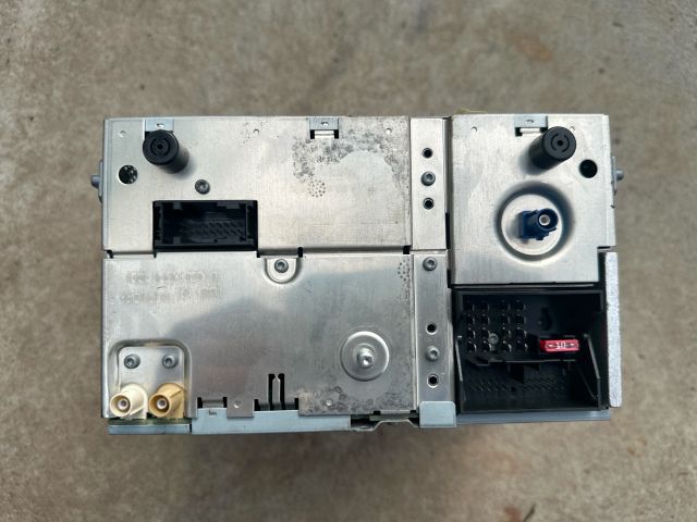 bontott VW GOLF V Navigációs Fejegység