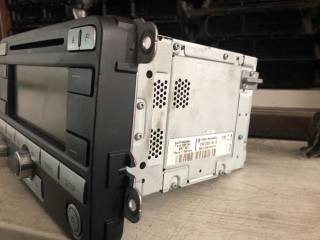 bontott VW GOLF V Navigációs Fejegység