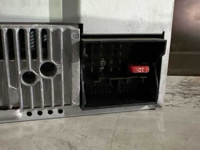 bontott VW GOLF V Navigációs Fejegység