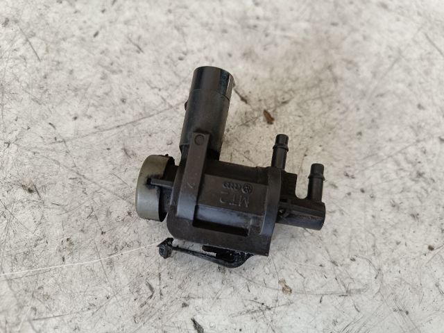 bontott VW GOLF V Nyomásszabályzó Szelep