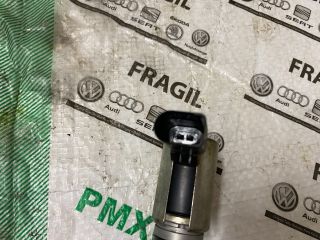 bontott VW GOLF V Okos Kerékszelep