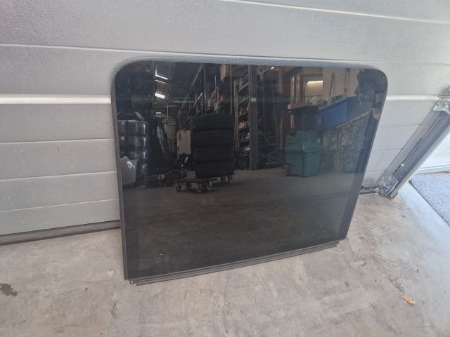 bontott VW GOLF V Panoráma Tető