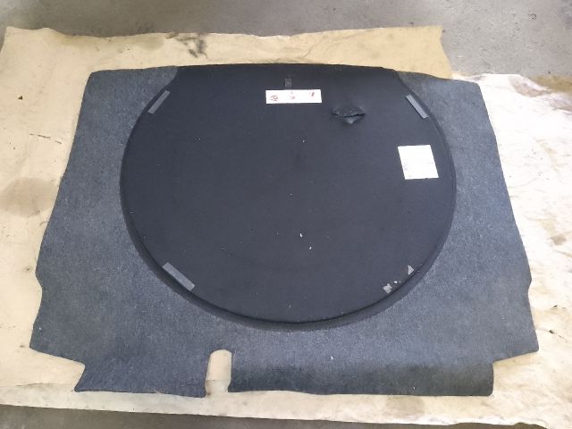 bontott VW GOLF V Pótkerék Takaró