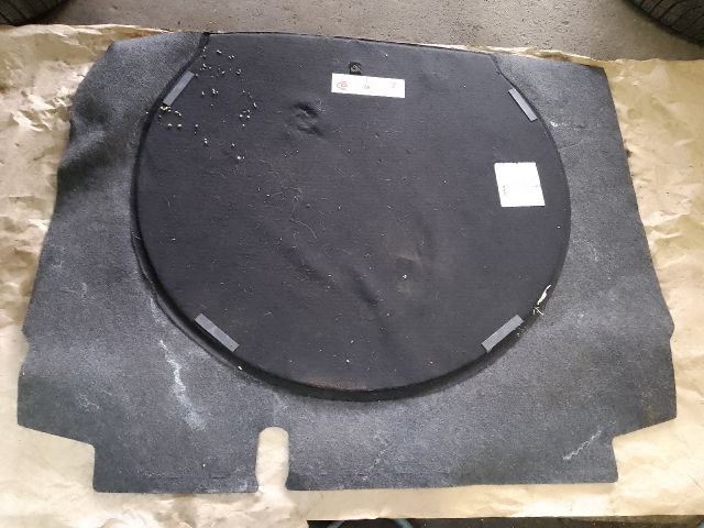 bontott VW GOLF V Pótkerék Takaró