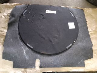 bontott VW GOLF V Pótkerék Takaró