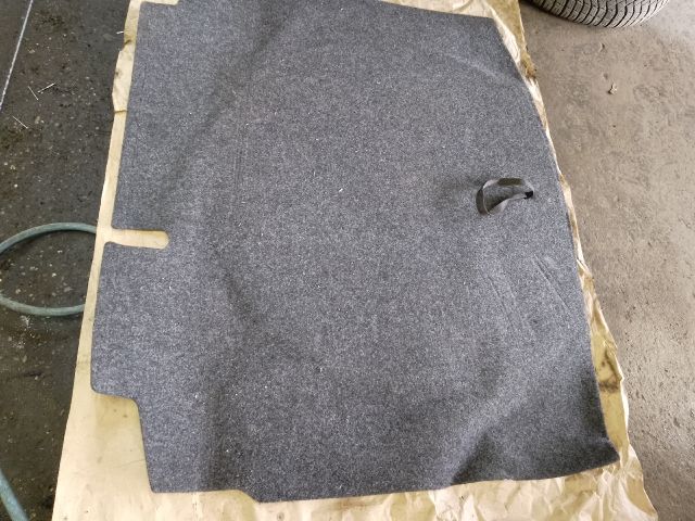 bontott VW GOLF V Pótkerék Takaró