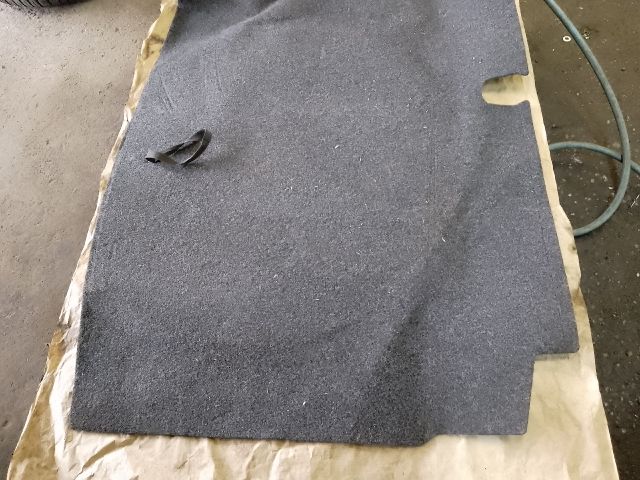 bontott VW GOLF V Pótkerék Takaró