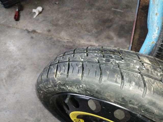 bontott VW GOLF V Pótkerék