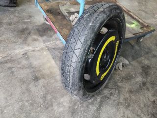 bontott VW GOLF V Pótkerék