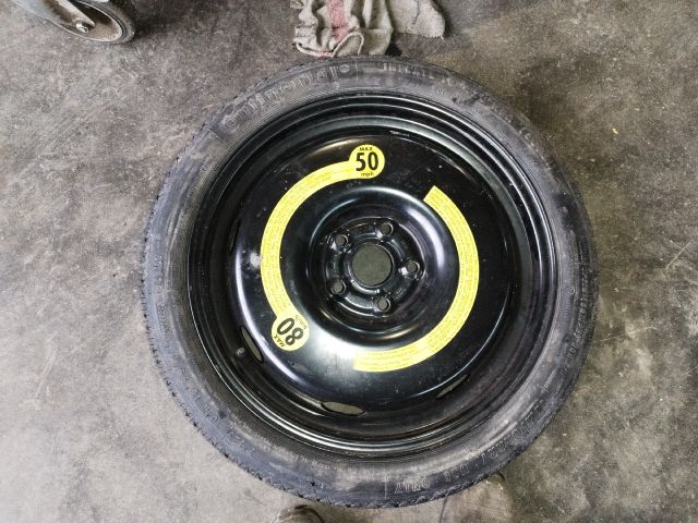 bontott VW GOLF V Pótkerék