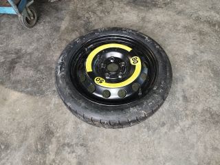bontott VW GOLF V Pótkerék