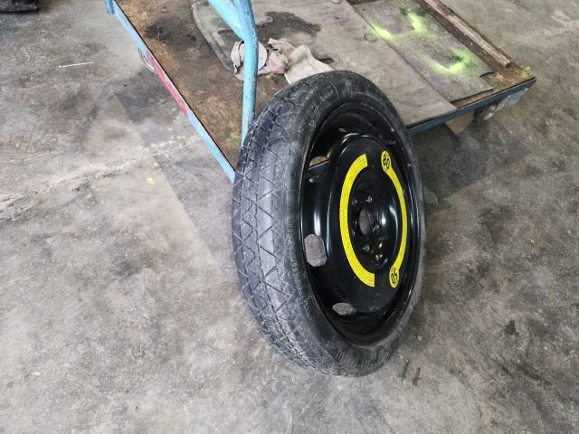 bontott VW GOLF V Pótkerék