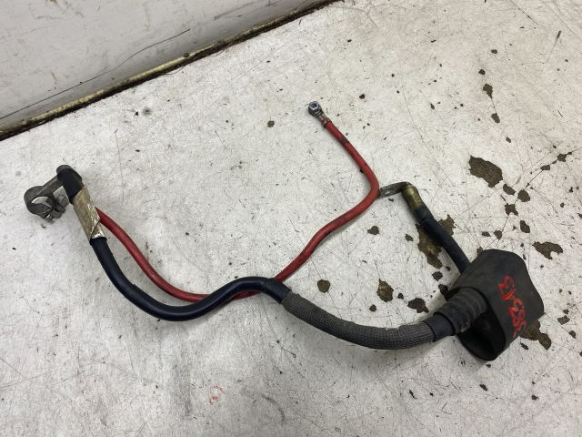 bontott VW GOLF V Pozitív Kábel