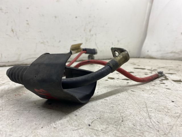 bontott VW GOLF V Pozitív Kábel