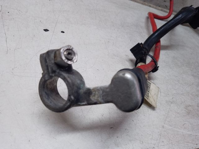 bontott VW GOLF V Pozitív Kábel