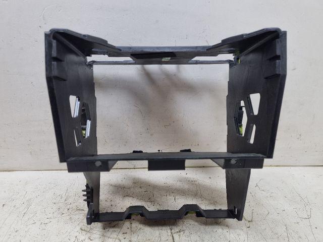 bontott VW GOLF V Rádió / CD Keret