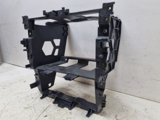 bontott VW GOLF V Rádió / CD Keret