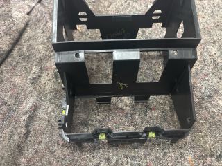 bontott VW GOLF V Rádió / CD Keret