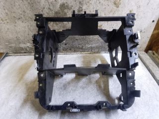 bontott VW GOLF V Rádió / CD Keret