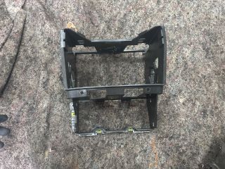 bontott VW GOLF V Rádió / CD Keret