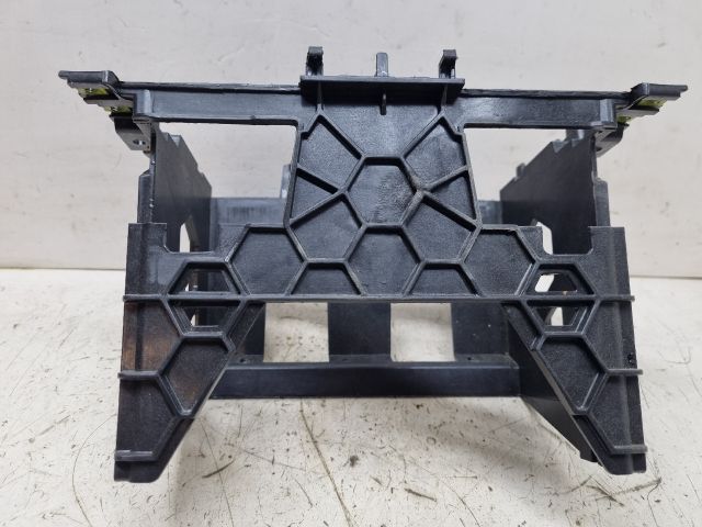 bontott VW GOLF V Rádió / CD Keret