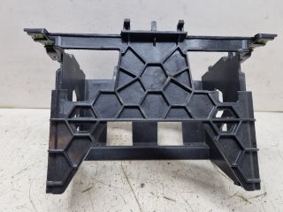 bontott VW GOLF V Rádió / CD Keret