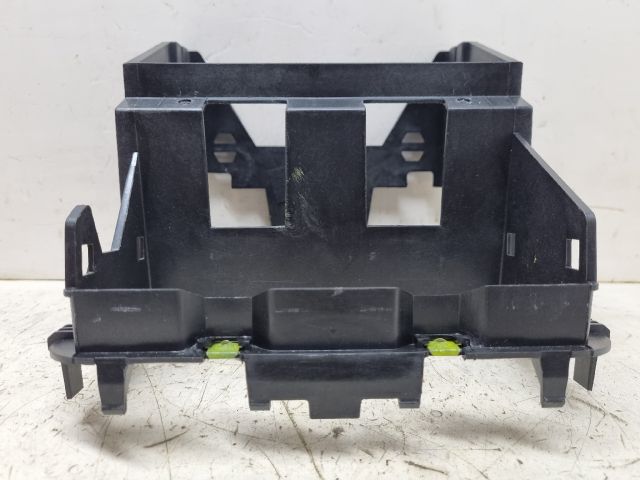 bontott VW GOLF V Rádió / CD Keret