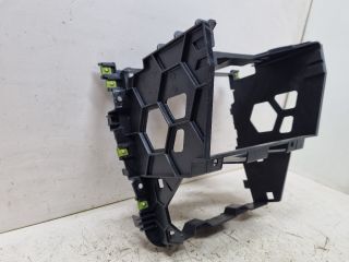 bontott VW GOLF V Rádió / CD Keret