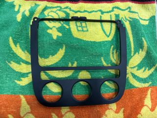 bontott VW GOLF V Rádió / CD Keret