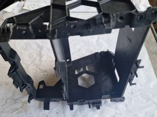 bontott VW GOLF V Rádió / CD Keret