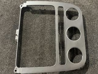 bontott VW GOLF V Rádió / CD Keret