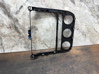 bontott VW GOLF V Rádió / CD Keret