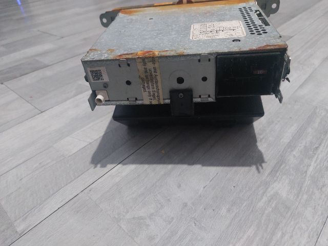 bontott VW GOLF V Rádió / CD