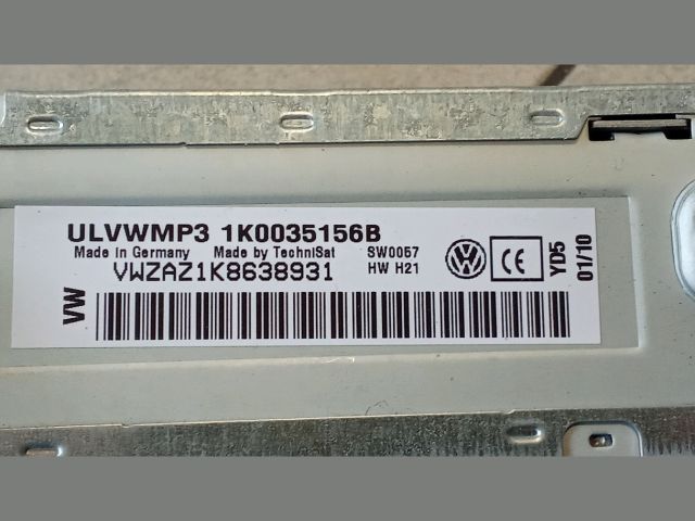 bontott VW GOLF V Rádió / CD