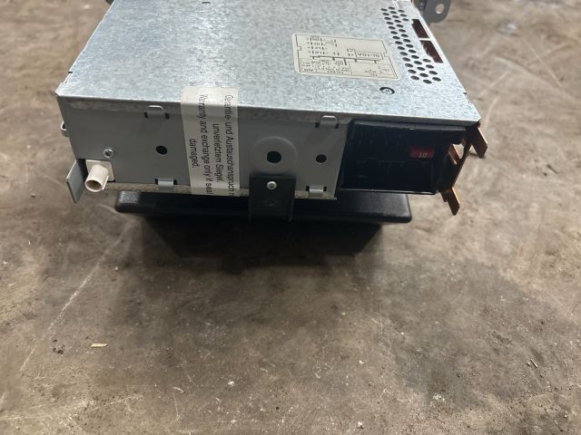 bontott VW GOLF V Rádió / CD