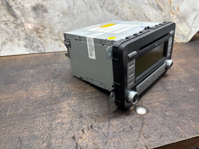 bontott VW GOLF V Rádió / CD