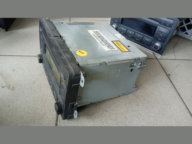 bontott VW GOLF V Rádió / CD