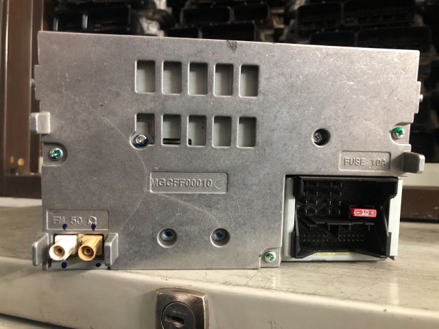 bontott VW GOLF V Rádió / CD