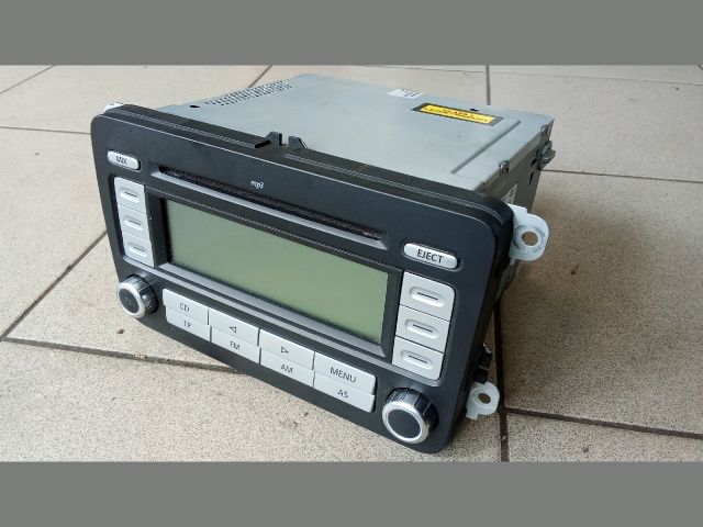 bontott VW GOLF V Rádió / CD