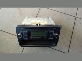 bontott VW GOLF V Rádió / CD