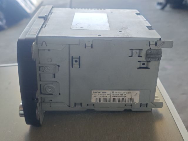 bontott VW GOLF V Rádió / CD