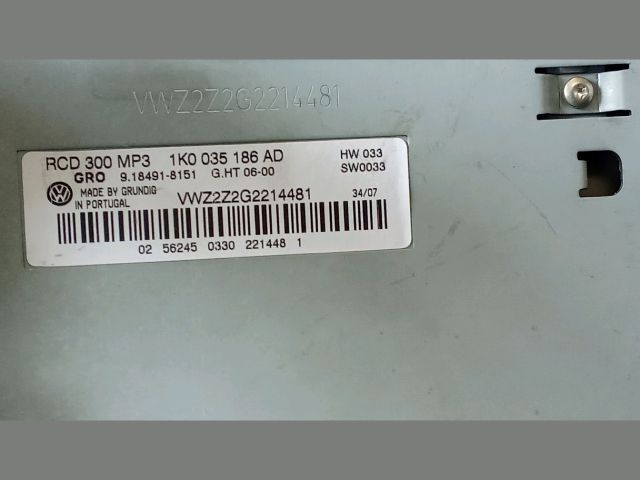 bontott VW GOLF V Rádió / CD