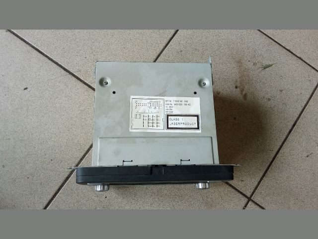 bontott VW GOLF V Rádió / CD