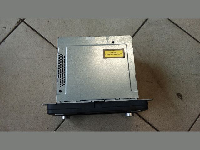 bontott VW GOLF V Rádió / CD