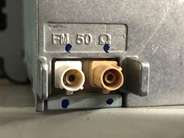 bontott VW GOLF V Rádió / CD