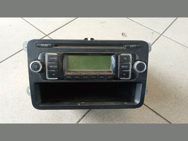 bontott VW GOLF V Rádió / CD