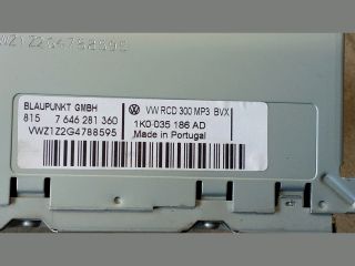 bontott VW GOLF V Rádió / CD