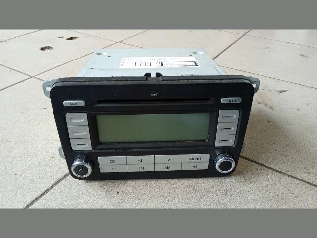 bontott VW GOLF V Rádió / CD