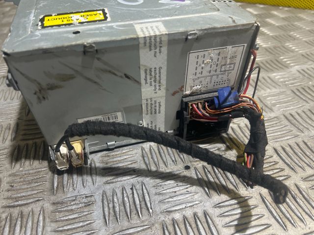 bontott VW GOLF V Rádió / CD