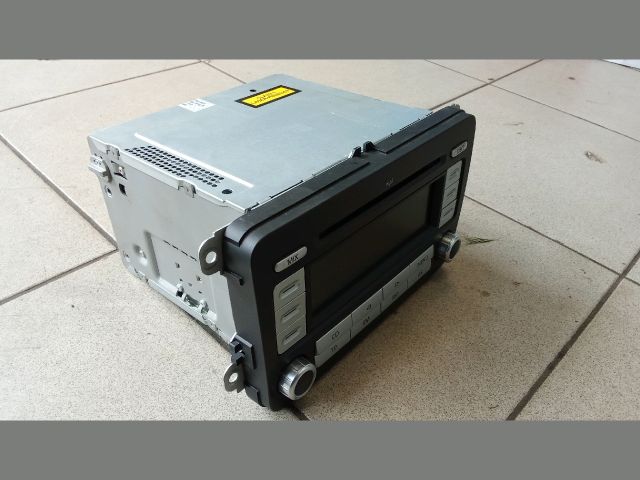 bontott VW GOLF V Rádió / CD